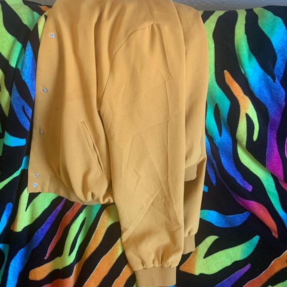 Mustard yellow jacket - Picture 11 of 11